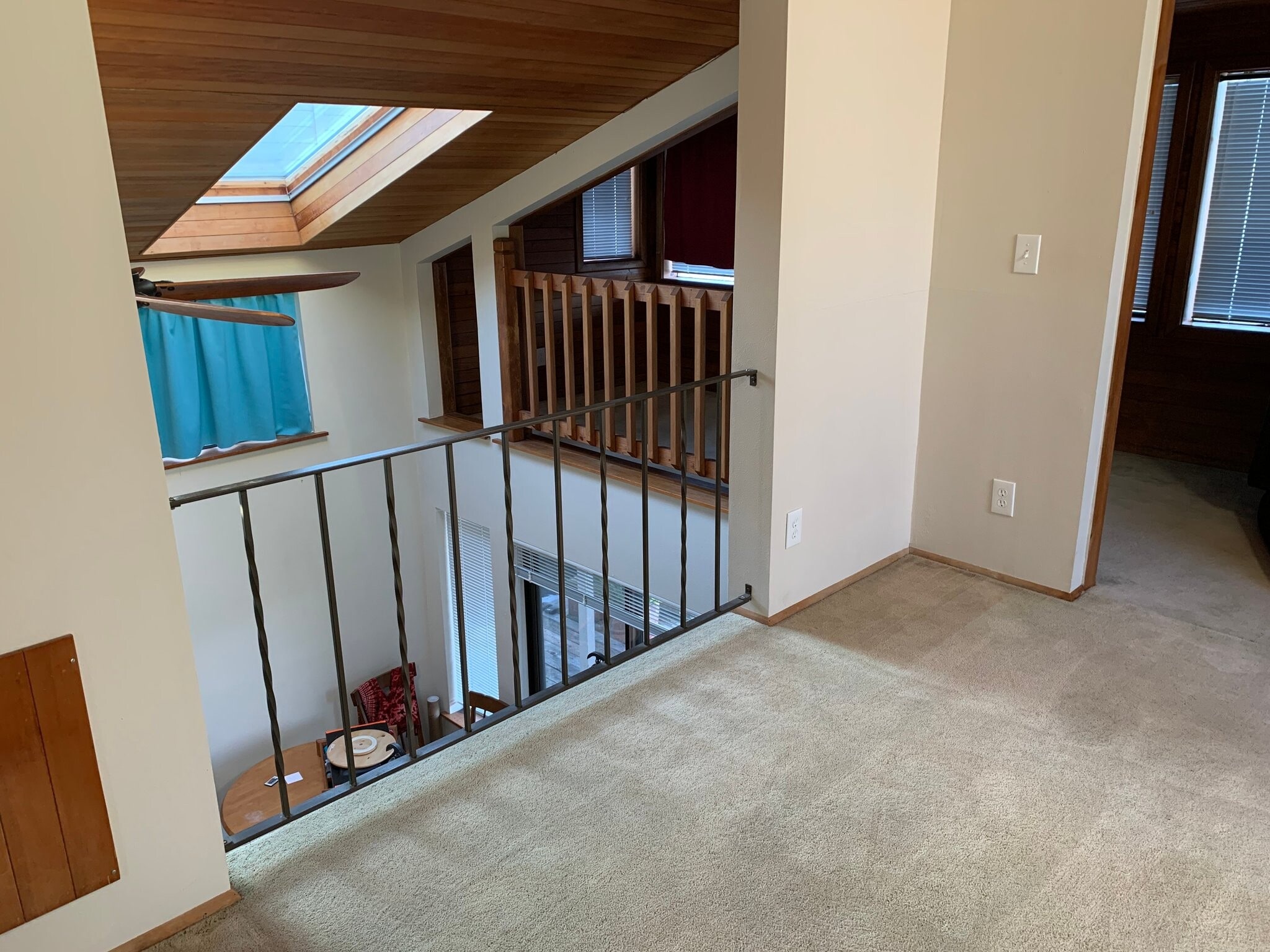 Building Photo - 2901 SE Oaks Park Way