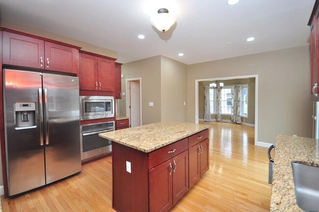 Building Photo - 47 Chaponis Way