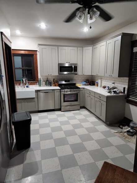 Building Photo - 2573 IL-17