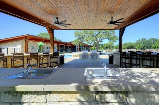 Building Photo - 456 Red Matador Ln