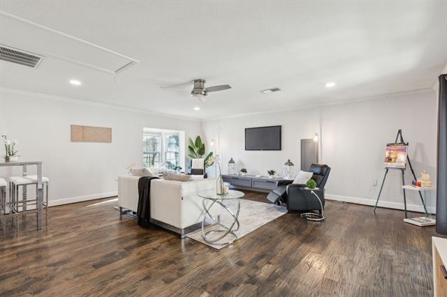 Building Photo - 1208 Scenic Dr