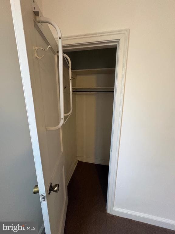 Building Photo - 636 Park Ln