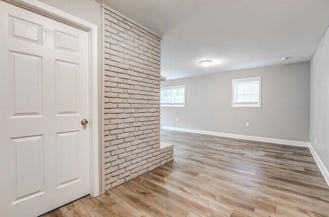 Building Photo - Charming 4-Bedroom, 3-Bath Single-Family Home in Memphis