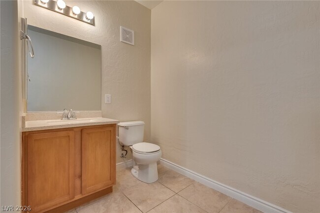 Building Photo - 6868 Sky Pointe Dr