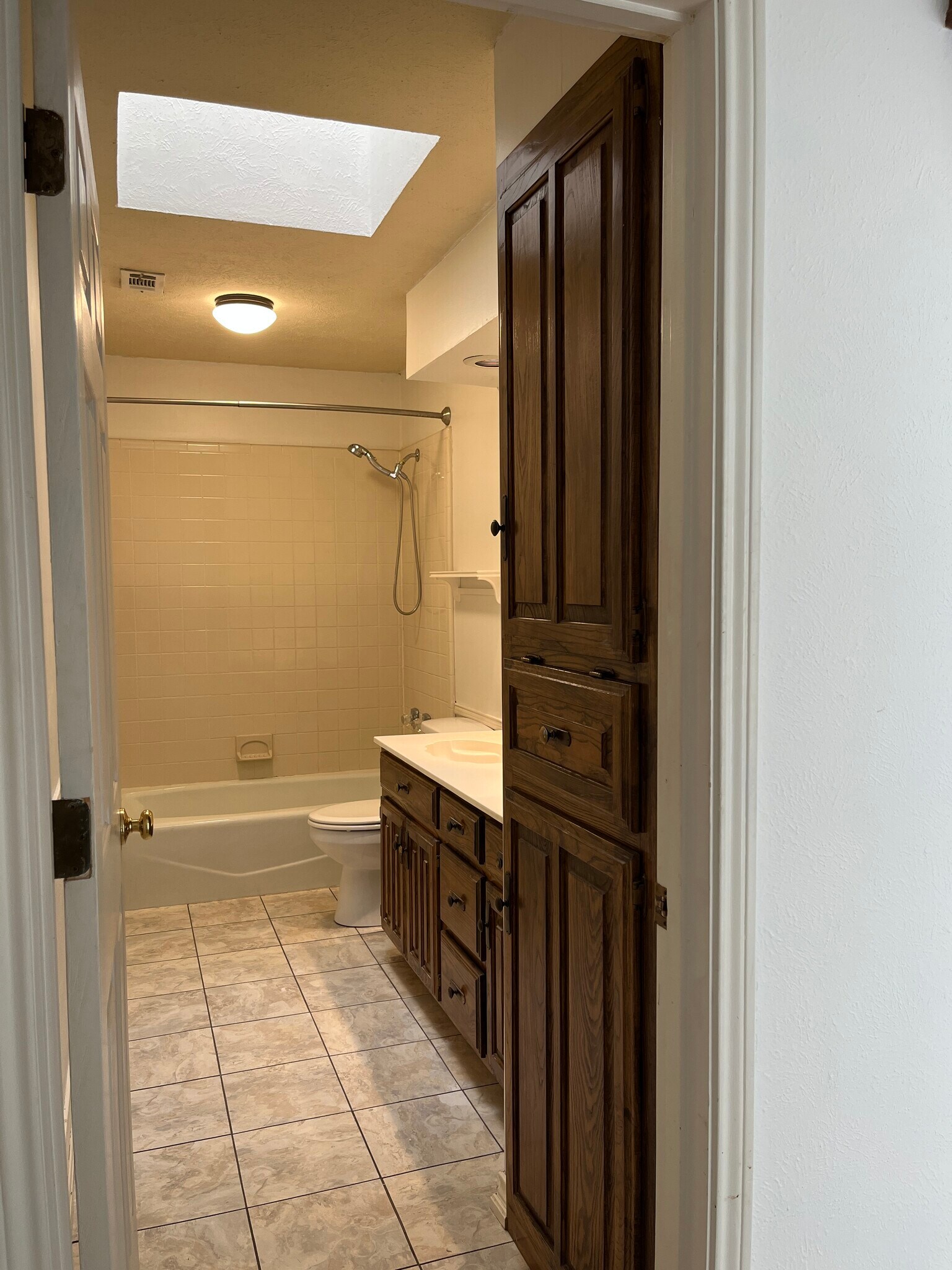 Building Photo - 6928 Walling Ln