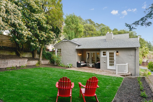 Building Photo - 3 El Gavilan Rd