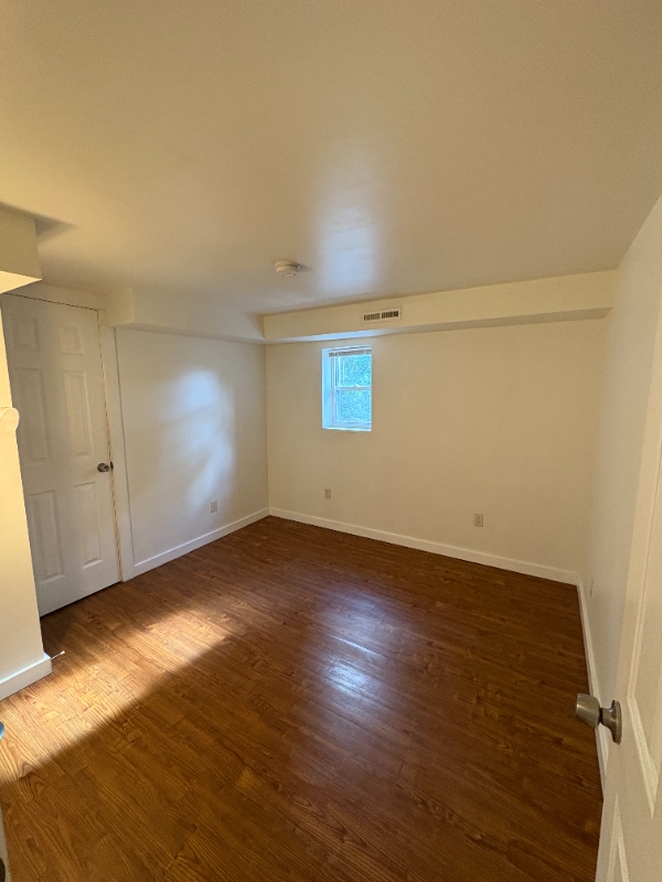 Building Photo - 15 Albany St