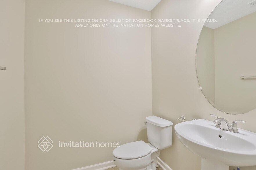 Building Photo - 128 Waterbury Way