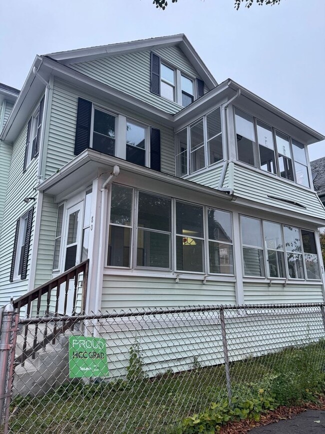 Building Photo - Kenyon Street