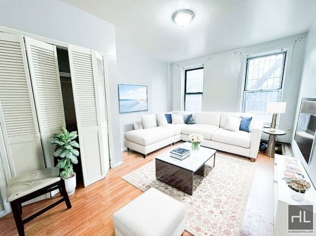 Primary Photo - 11 AVENUE
