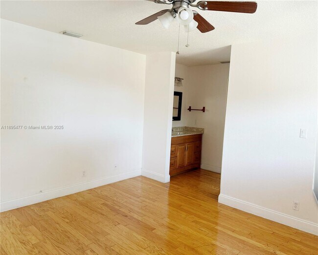 Building Photo - 6024 NW 172nd Terrace