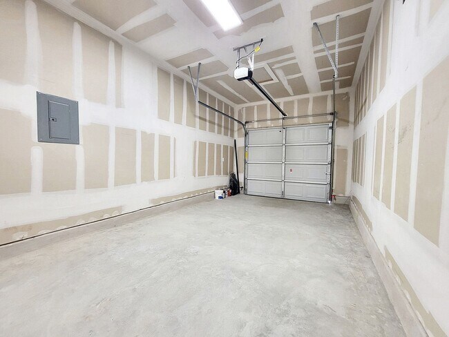 Building Photo - 130 Furlong Dr