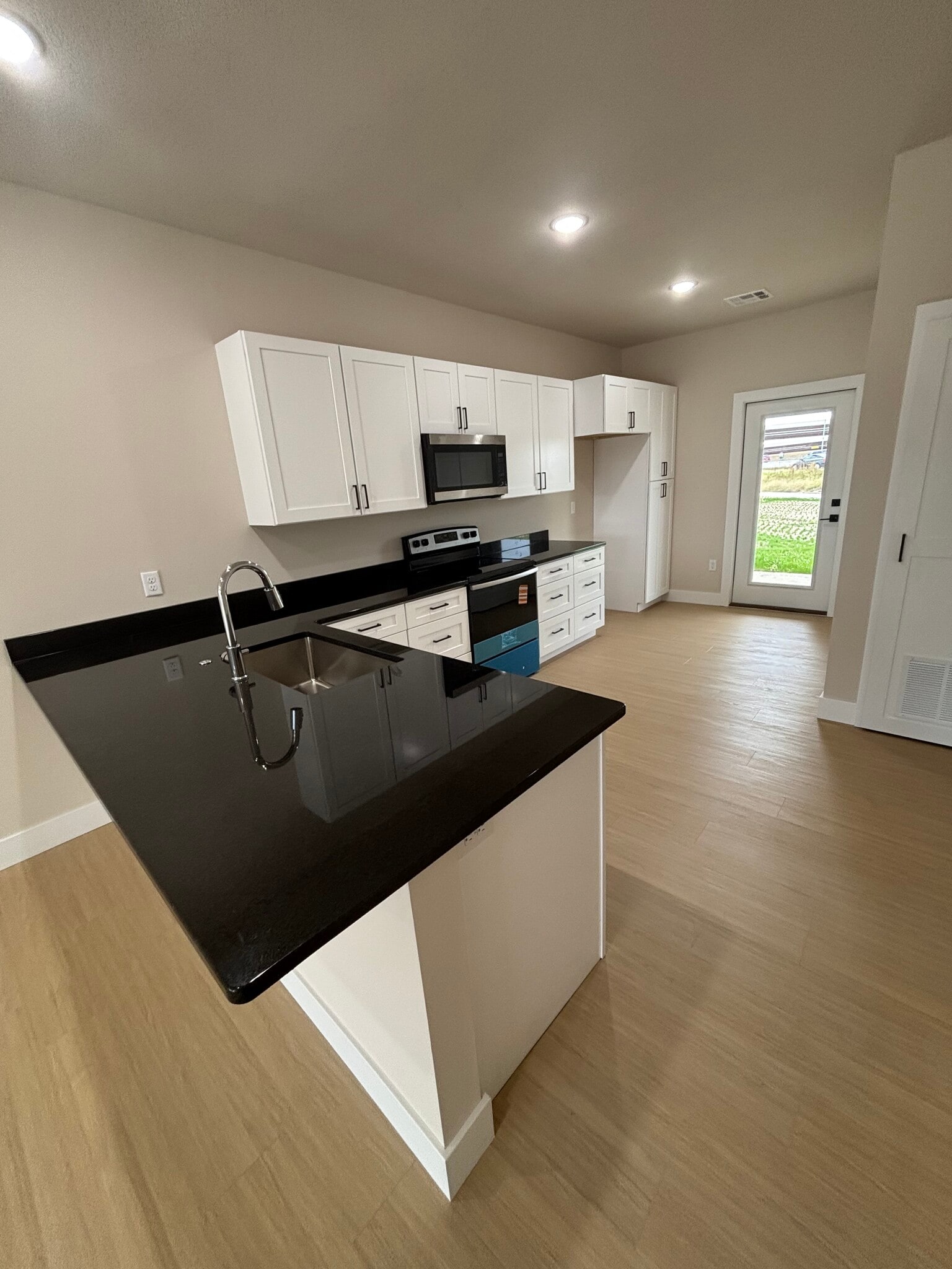 Building Photo - 1291 N Curtis Ct