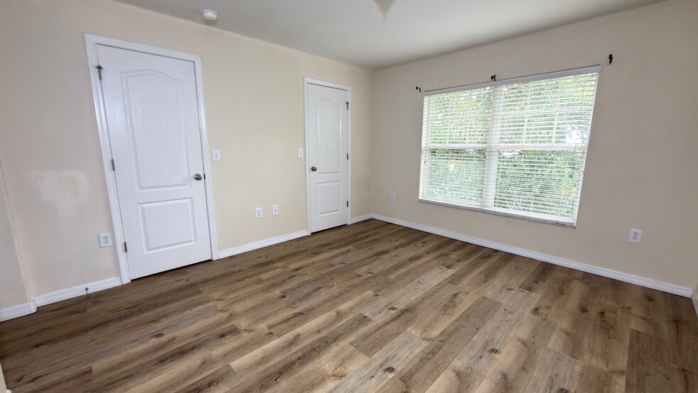 Building Photo - 4213 Winding Vine Dr