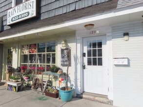 Building Photo - 139 N Dorset Ave