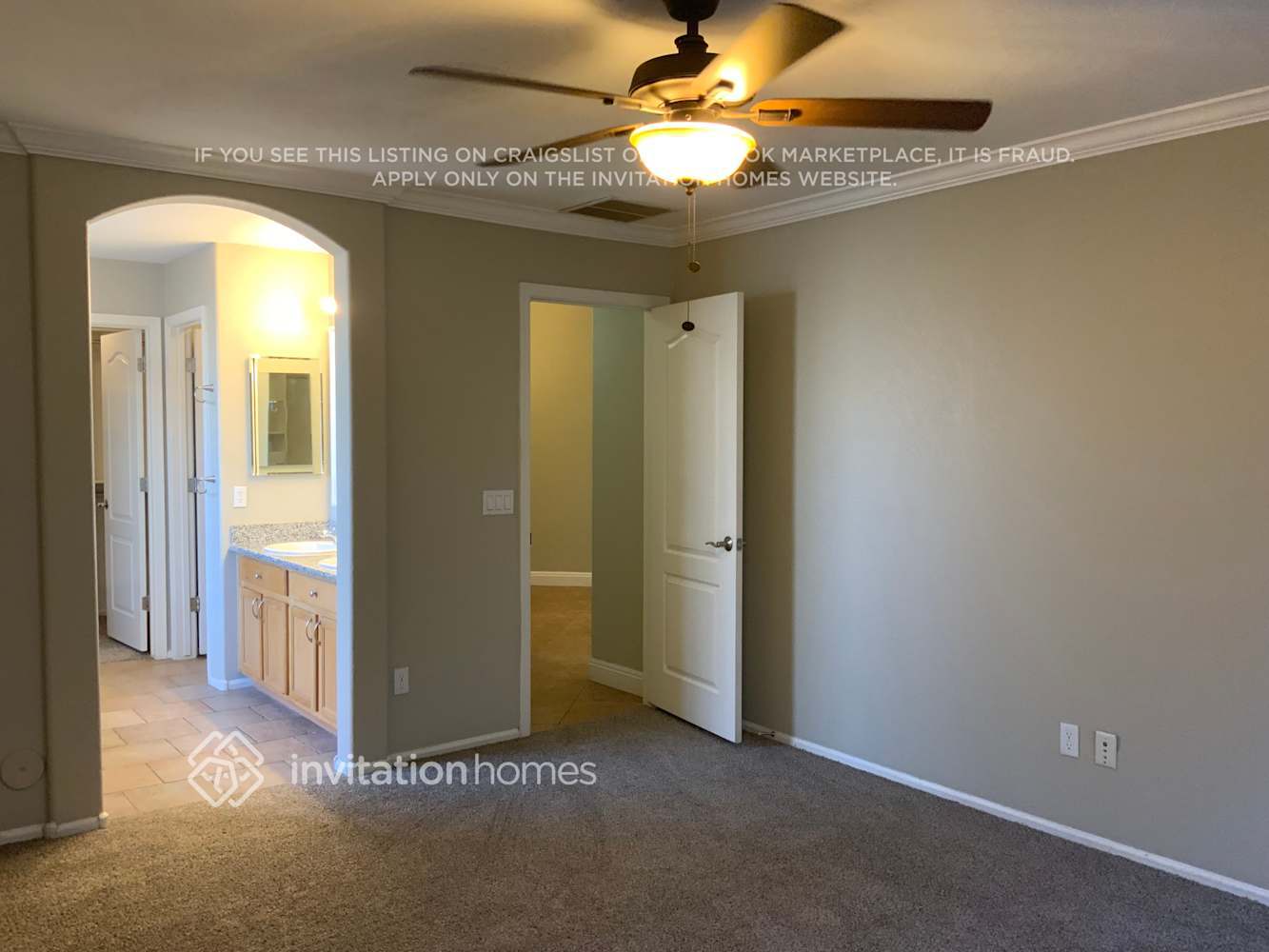 Building Photo - 1400 E Vernoa St