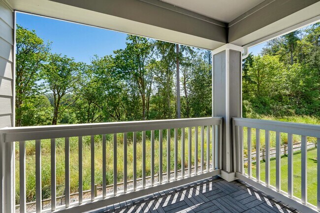 Building Photo - Newly Built Townhome 4bd 2.5ba