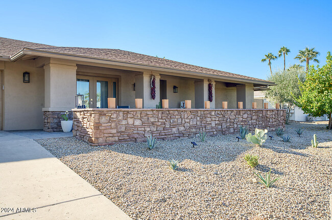 Building Photo - 3337 E Las Rocas Dr