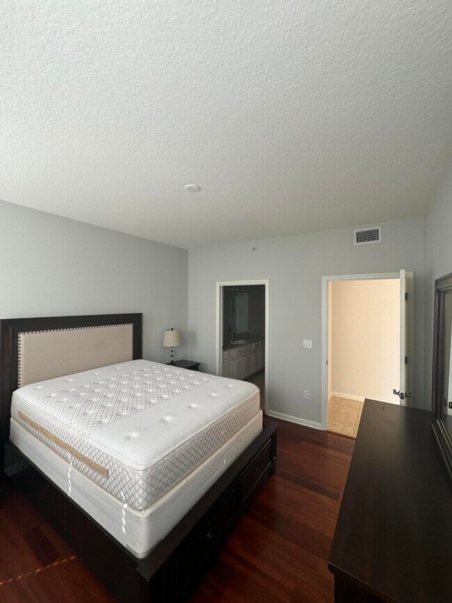Building Photo - 225 Murcia Dr