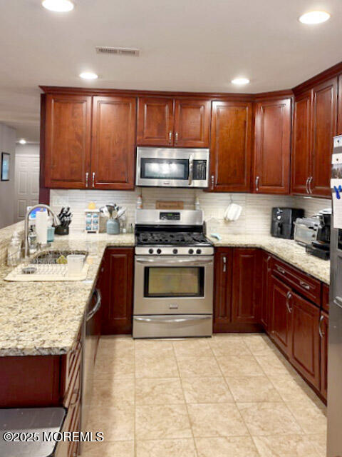Building Photo - 43 Woodledge Ct