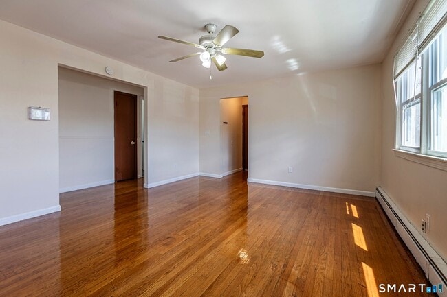 Building Photo - 117 Elizabeth Ann Dr