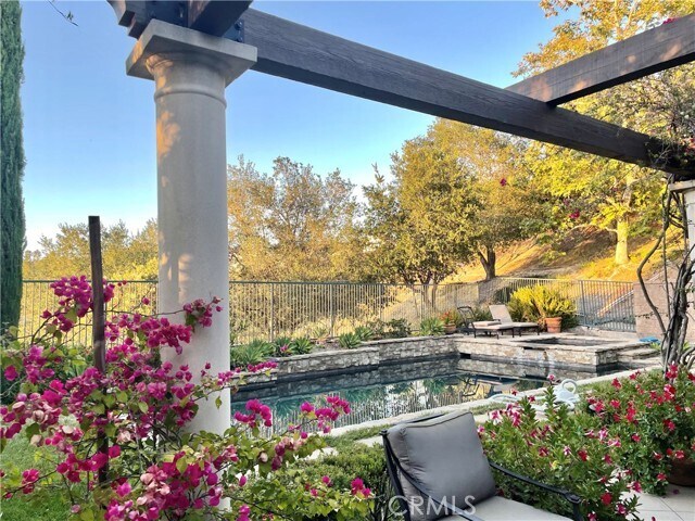 Building Photo - 1 Espalier Dr