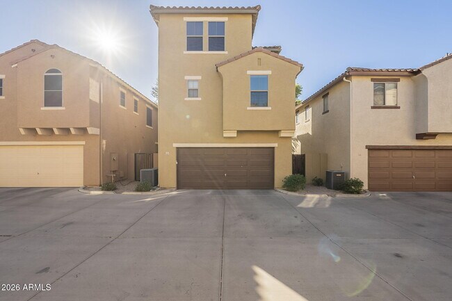 Building Photo - 451 S Hawes Rd