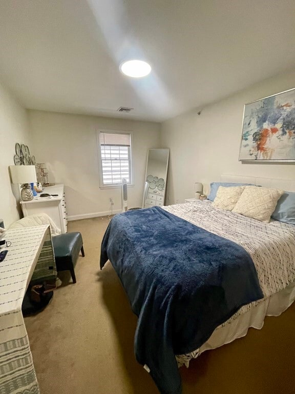 Building Photo - 394 W Broadway