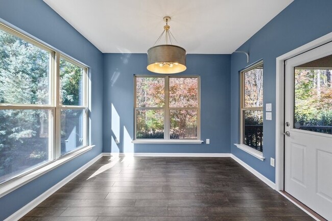 Building Photo - 460 Young Landing Ct