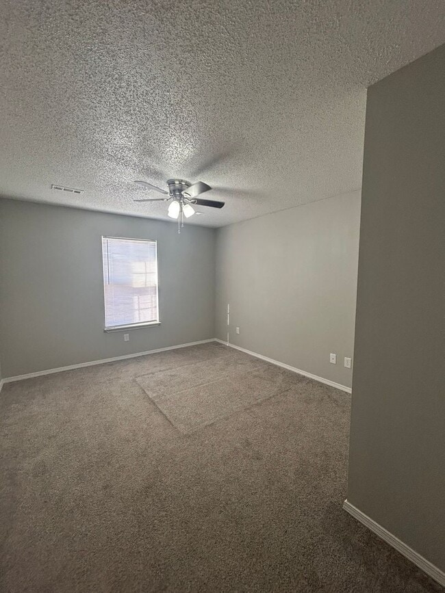 Building Photo - 3302 SW Landau Ct