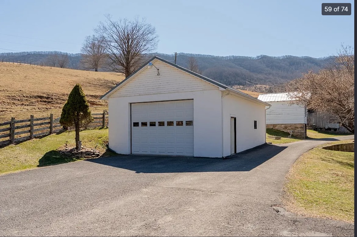 Building Photo - 7008 Clear Fork Creek Rd