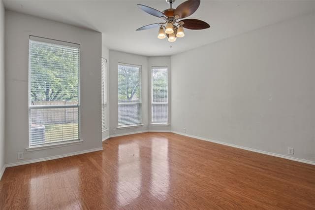 Building Photo - 2209 Geneva Ln