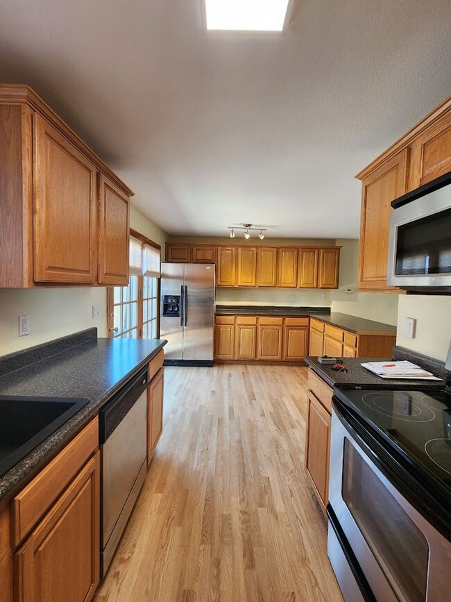 Building Photo - Long Realty & Property Management - Great ...
