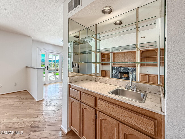 Building Photo - 12057 Falcon Crest Way