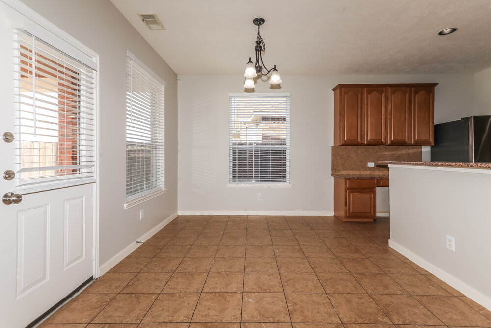 Building Photo - 17427 Stamford Oaks Dr