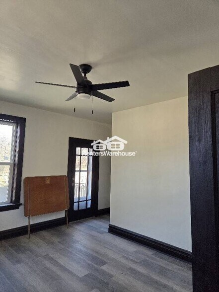 Building Photo - 5068 W. Florissant Ave 2nd Floor