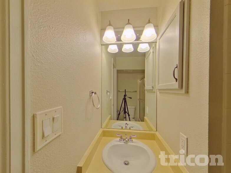 Building Photo - 3469 Hunterwood Dr