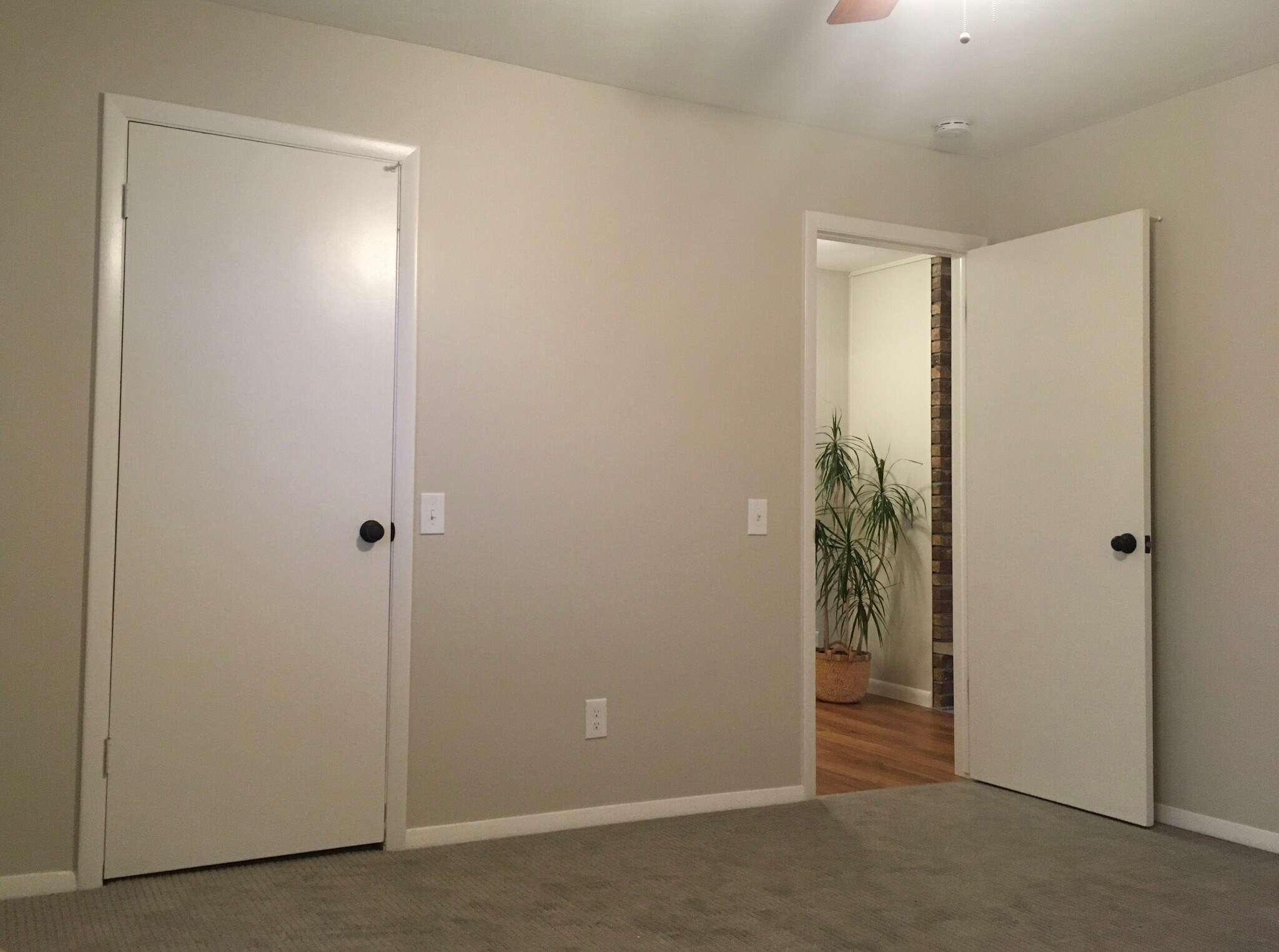 Building Photo - 24306 W McGillen Ave