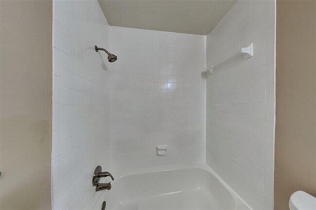 Building Photo - 2150 Paso Rello Dr