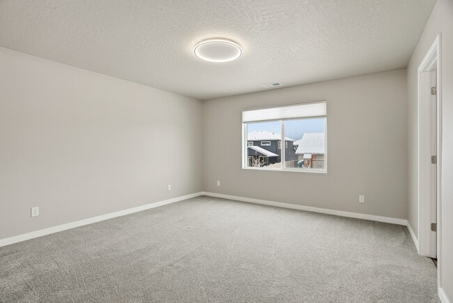 Building Photo - 2067 W Alsea Ave