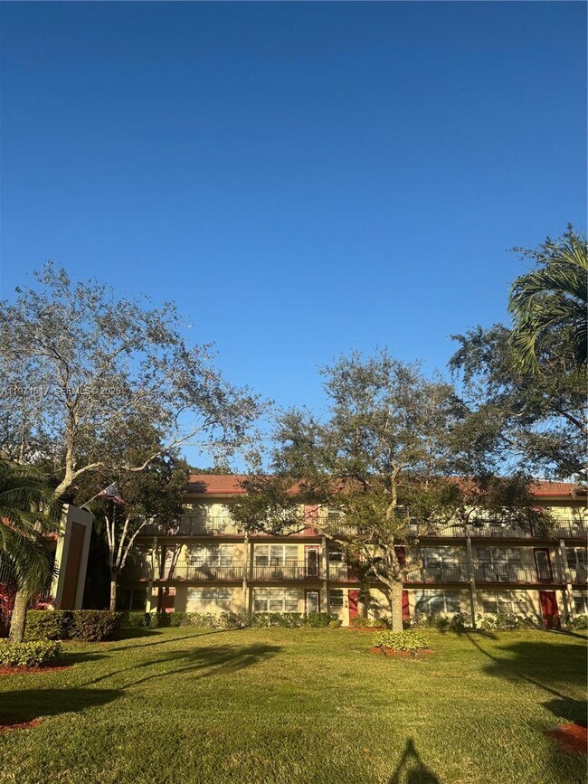 Building Photo - 200 SW 132nd Way