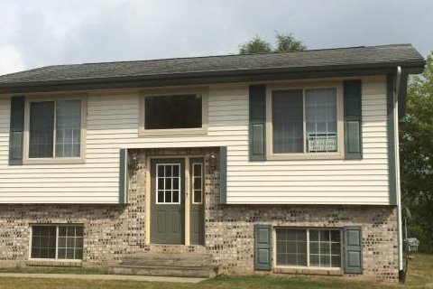 Primary Photo - 1209 Jack Pine Way