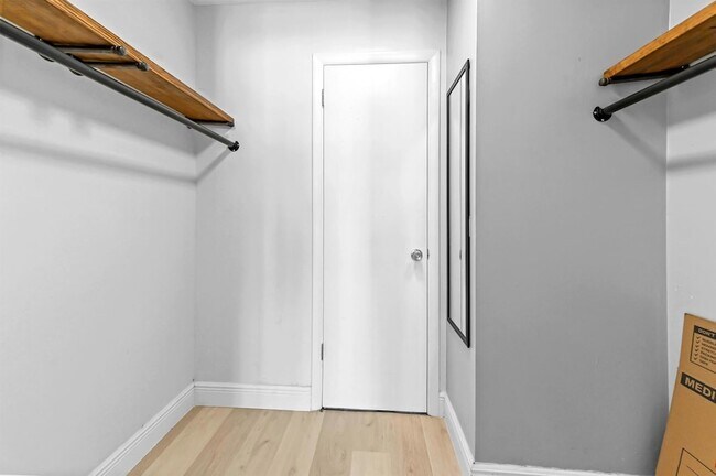 Building Photo - 4500 N Flagler Dr