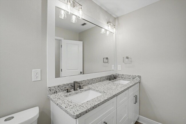 Building Photo - 37 Haida Trail