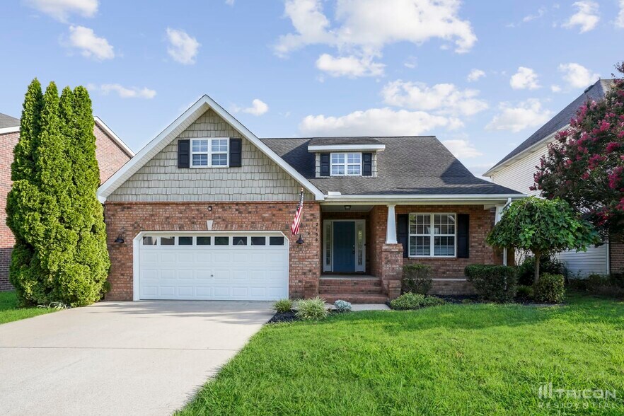Primary Photo - 2156 Aberdeen Cir