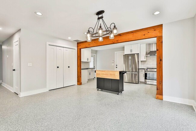 Building Photo - Fully Renovated 4BR Ranch Steps From Serenbe!!! Privacy, Nature & Modern Living