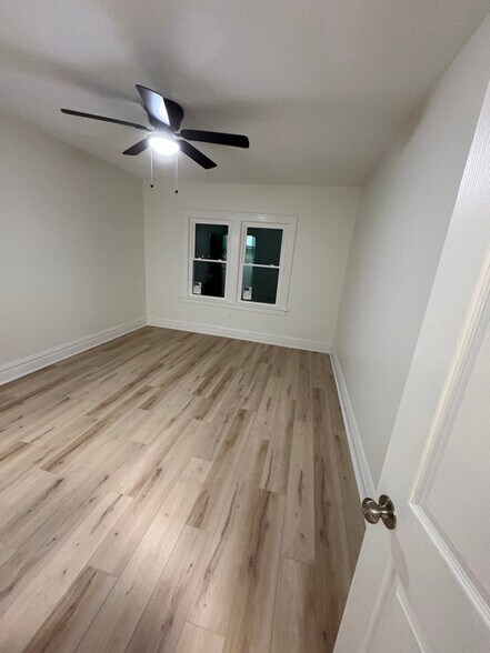 Building Photo - 1104 Wilmington Ave