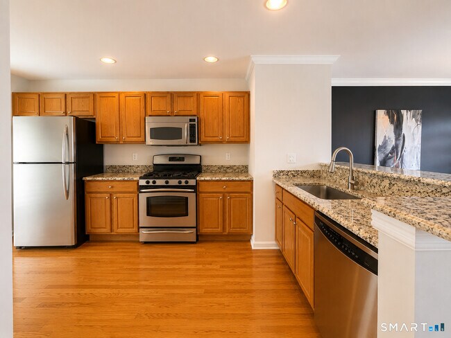 Building Photo - 1401 Briar Woods Ln