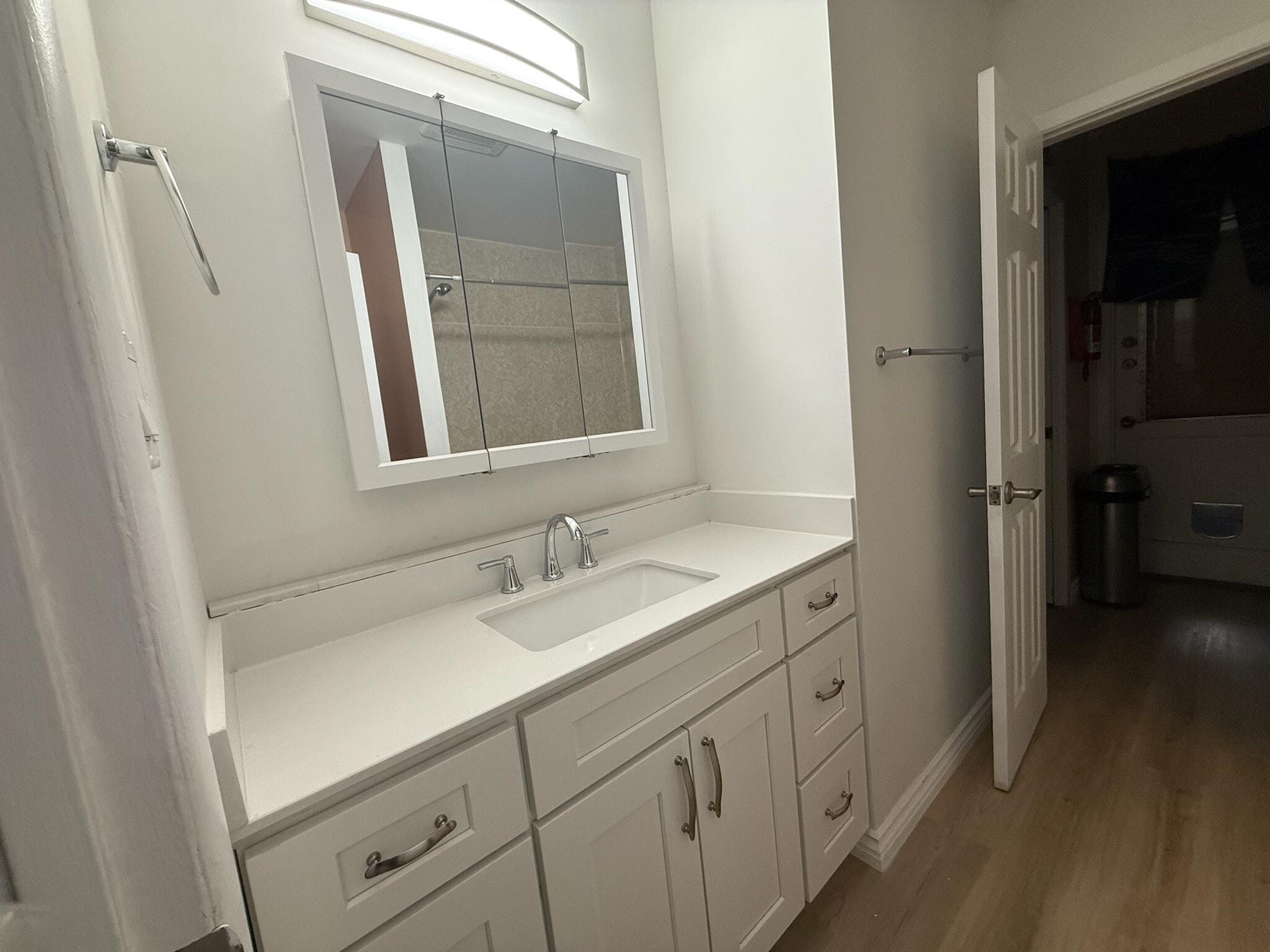 Private Bathroom - 508 E Grove Ave