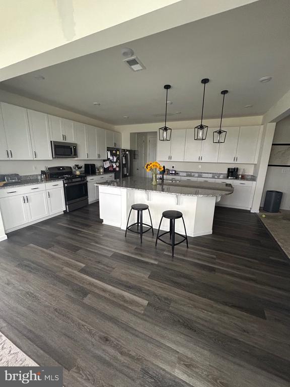 Building Photo - 10407 Spotswood Dr